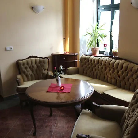 Gasthaus & 